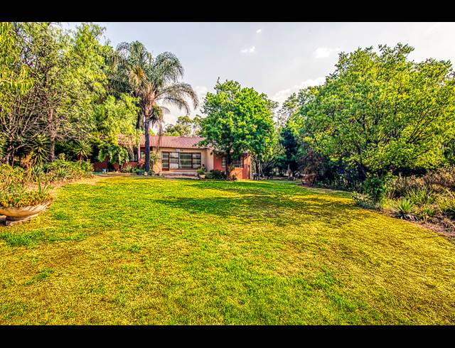 12,482M² FARM FOR SALE IN PRESIDENT PARK